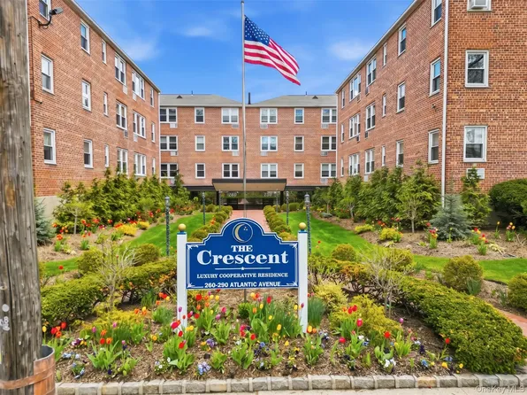 280 Atlantic Ave #310, East Rockaway, NY 11518