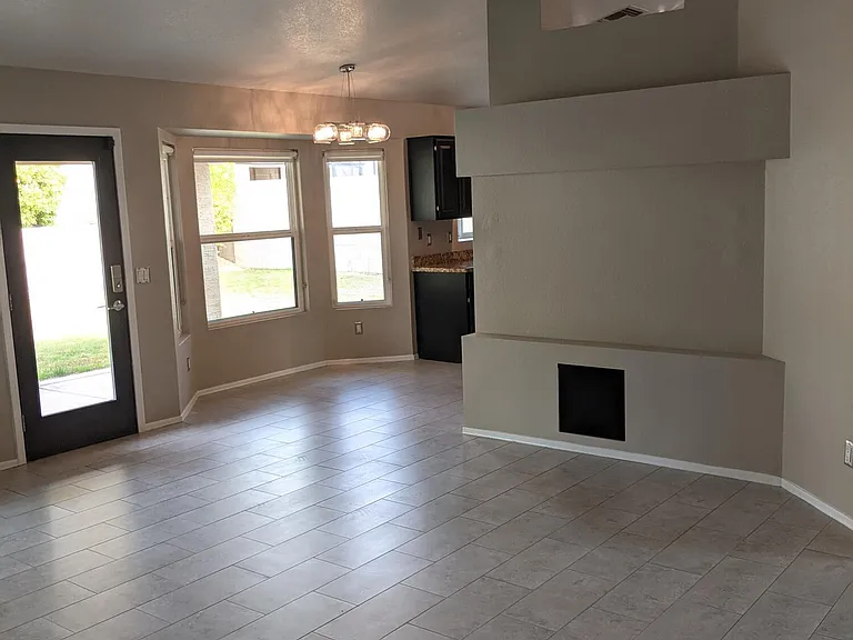5708 E Angela Dr — Photo 16