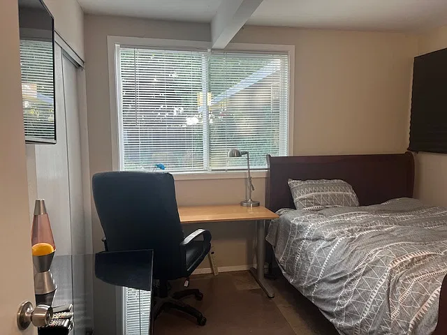 4 bed, 1432 sqft, $1,400 — Photo 3