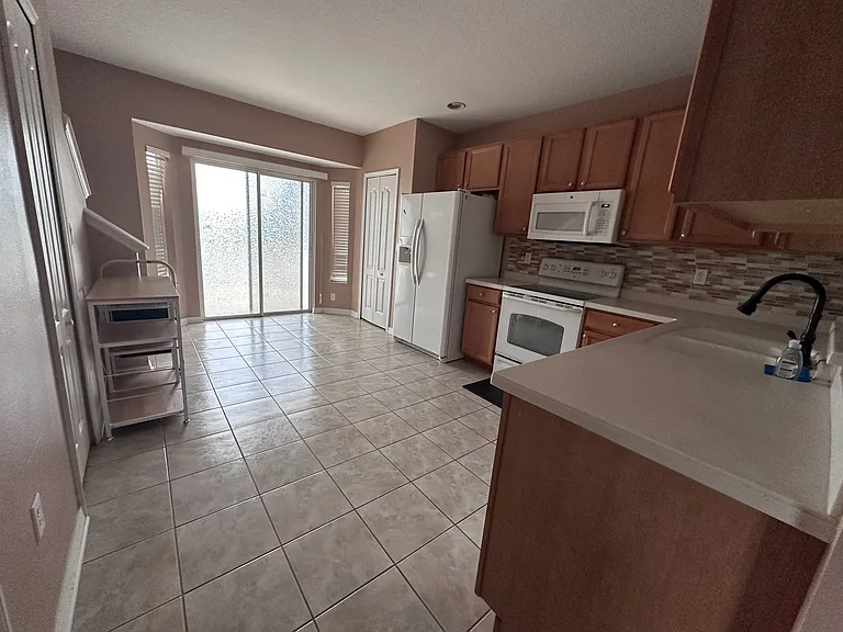 15651 Stable Run Dr — Photo 22