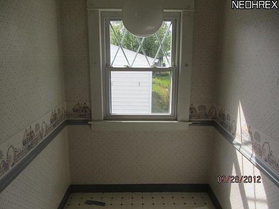 5th image of 1229 W 22nd St
