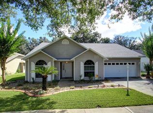 6706 Northlake Dr, Zephyrhills, FL 33542