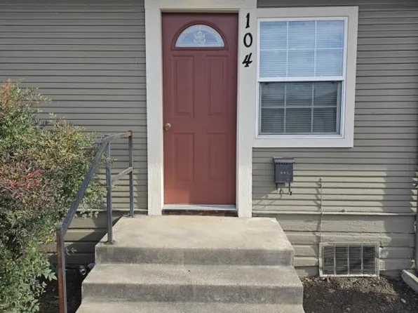 104 NE A St, Grants Pass, OR 97526