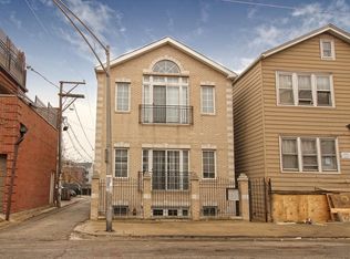 710 N Willard Ct #1, Chicago, IL 60642