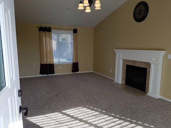 LIVING/DINING COMBO