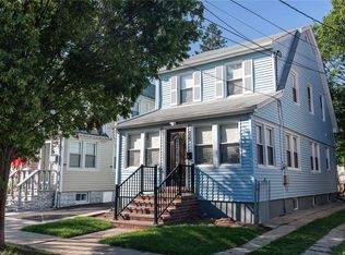 139 Pilgrim Pl, Valley Stream, NY 11580