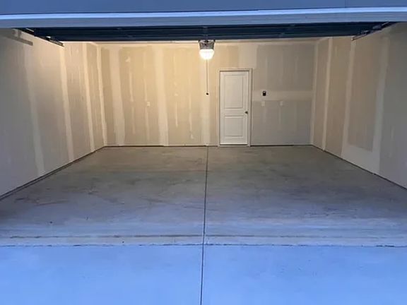 5th image of 5201 N Cypress Cir