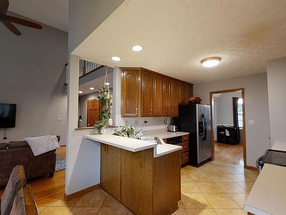 5th image of 26030 Arbor Lake Dr Unit 8