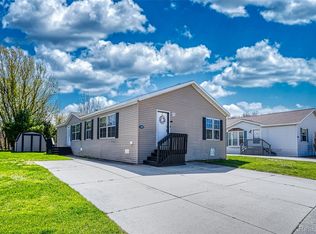 280 Pompano Ct, Lapeer, MI 48446