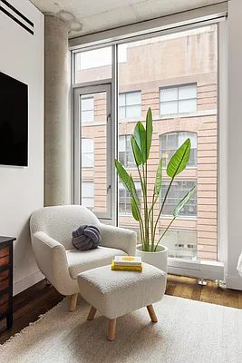 Sold by Compass | media 8