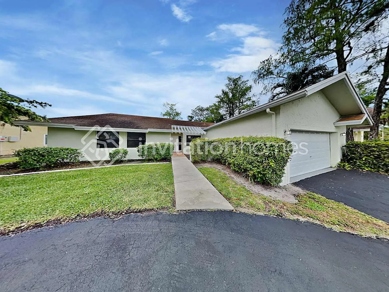 7010 NW 49th Pl Lauderhill, FL 33319 — Photo 1