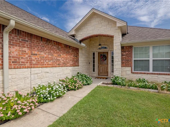 212 Mason Cir, Victoria, TX 77904