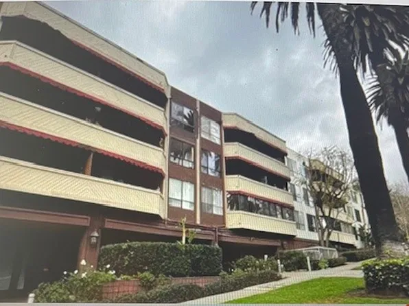 1745 Camino Palmero St, Los Angeles, CA 90046