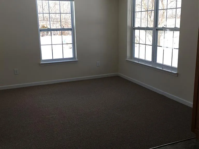 5 Macintosh Ln — Photo 8