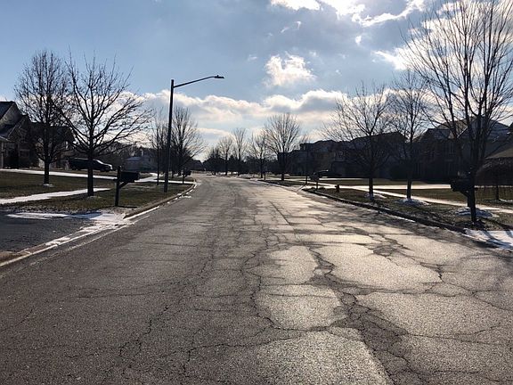 5th image of 425 Pheasant Hill Dr