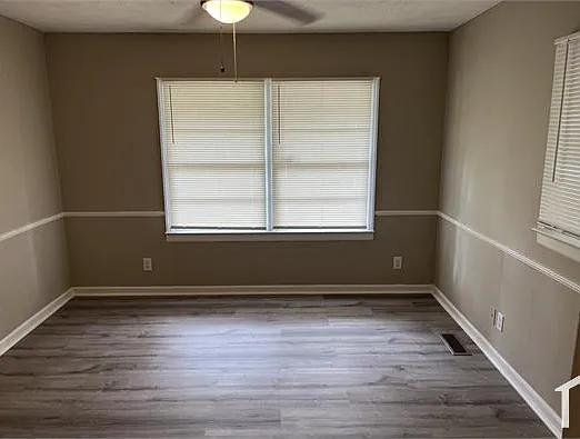 4 bed, 1128 sqft, $1,350 — Photo 2