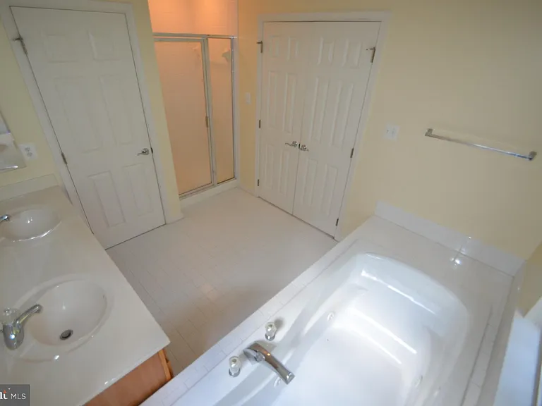 325 Winter Walk Dr — Photo 42
