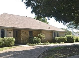 3323 Brookhaven Club Dr, Farmers Branch, TX 75234