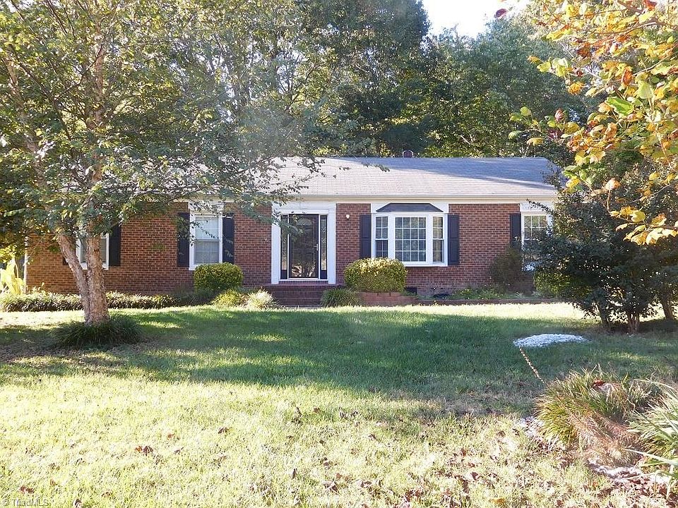 1st image of 4203 Kingsland Dr