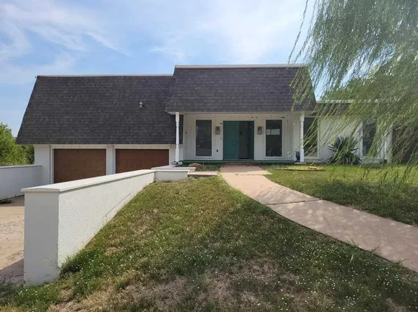 205 NW 74th St, Lawton, OK 73505