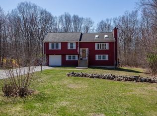 5 Mallard Dr, Medway, MA 02053