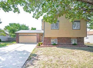 5413 E Mainsgate Rd, Wichita, KS 67220