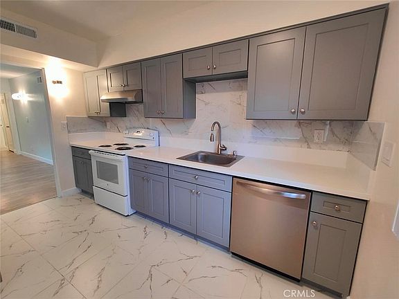 4th image of 700 W Sierra Madre Blvd Unit 1