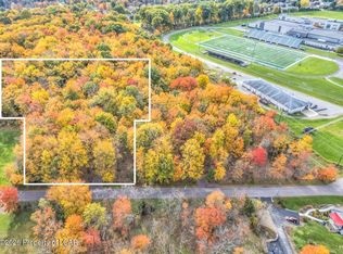 2 Fairground Rd, Dallas, PA 18612
