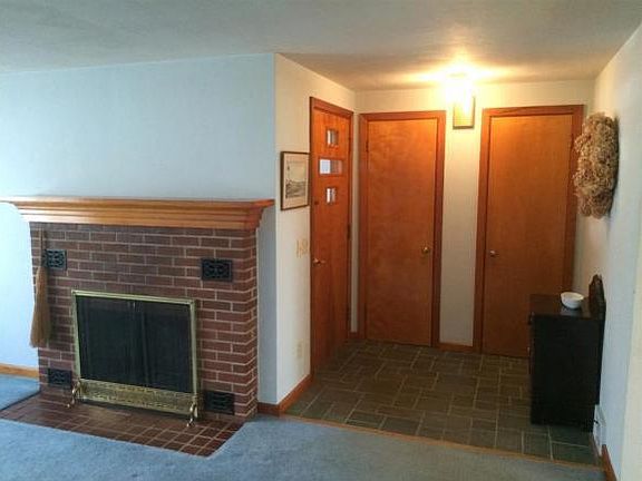 3rd image of 34 Brookside Ave