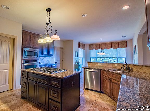 5th image of 2634 Black Bear Dr