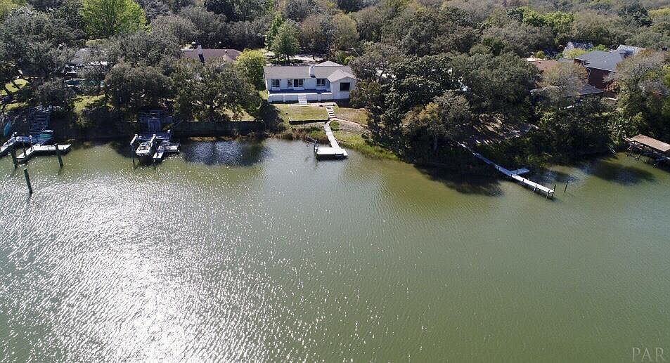 1st image of 14 Highpoint Dr