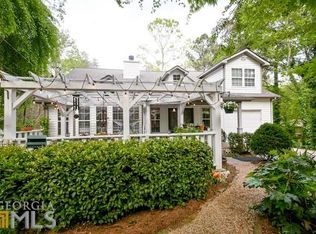 6490 Wildwood Trl, Flowery Branch, GA 30542