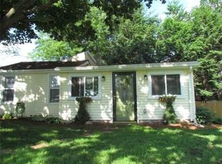 121 Temby St, Springfield, MA 01119