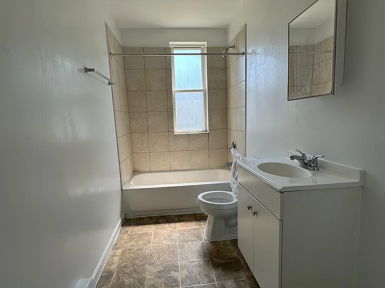 2826 Windsor Ave #A5 — Photo 13