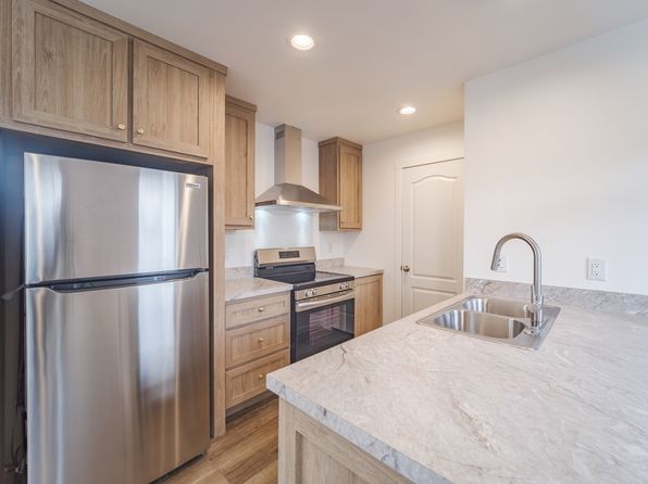 275 N Main St #P2-2