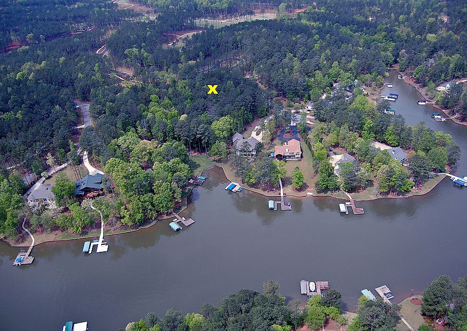 1st image of 1001 Lance Way Bay