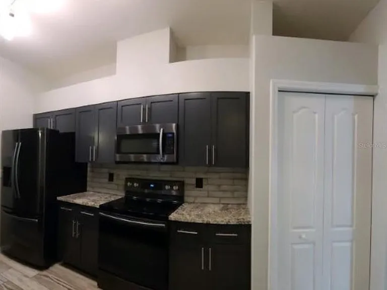 3212 Town Ave — Photo 21