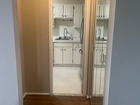 4th image of 5500 Holmes Run Pkwy APT 1502