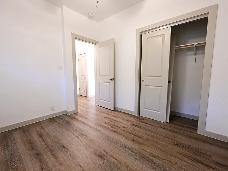 7615 Watson St — Photo 7