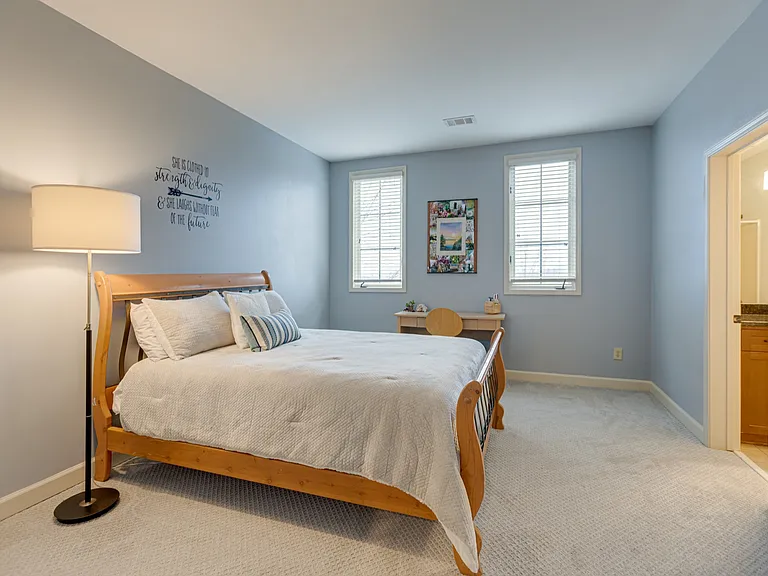 219 King Arthur Cir — Photo 24