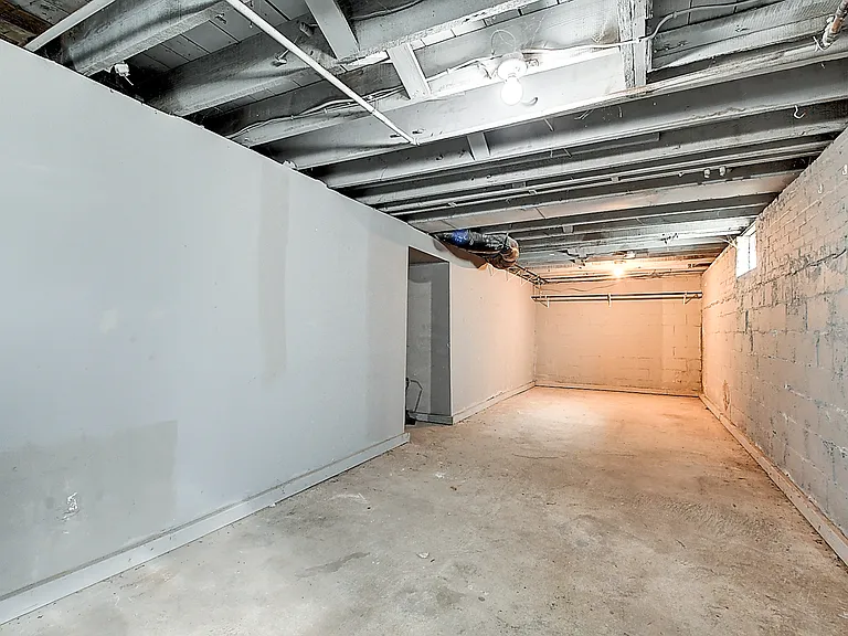 2915 N Talbott St — Photo 26