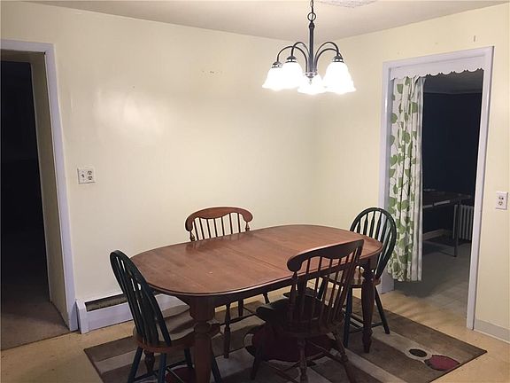 4th image of 1439 Yellow Mills Rd