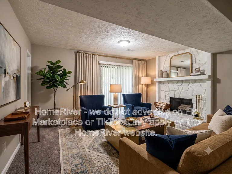 323 Park Ridge Ct — Photo 2