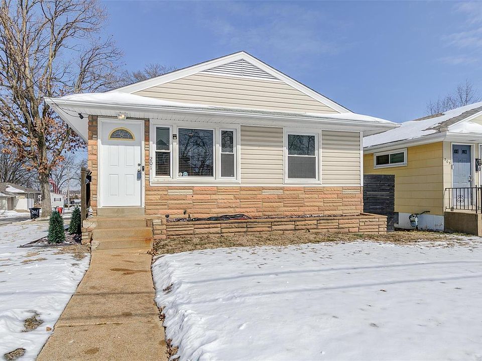 1st image of 201 Monica Dr