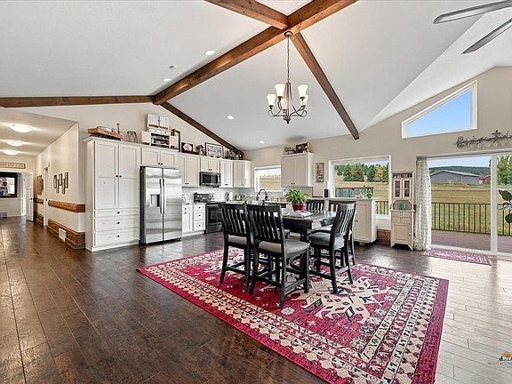 3rd image of 1817 Country Oaks Ln