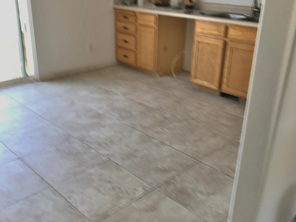 2nd image of 2109 E Sunrise Dr
