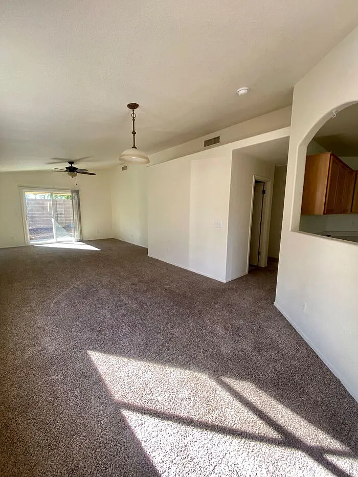 3 bed, 2.0 bath, 1344 sqft, $1,700 — Photo 3