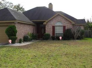 104 Corinth Ave, Broussard, LA 70518
