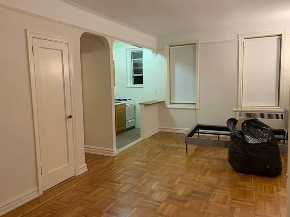40-39 48th St #B3, Sunnyside, NY 11104