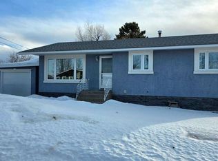 525 N 4th Ave, Fox Creek, AB T0H1P0